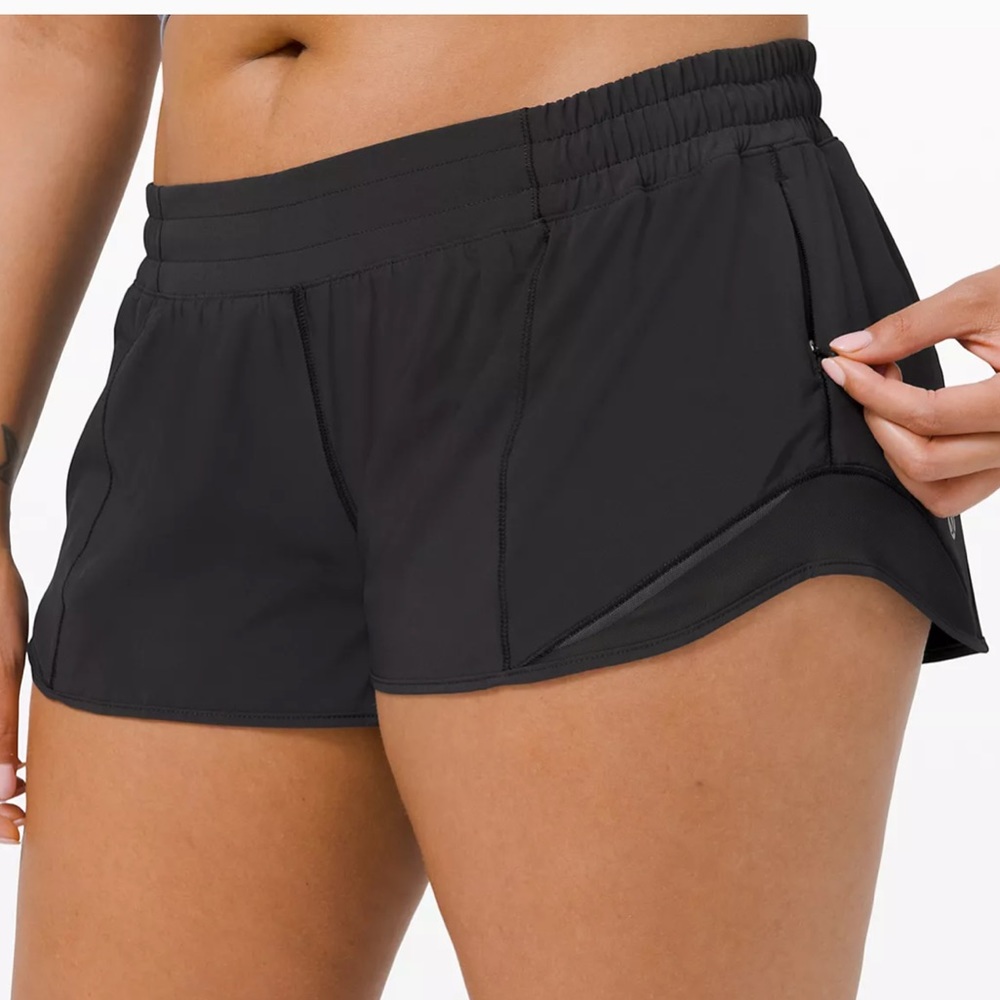 Lululemon Hotty Hot shorts Black size 4 tall